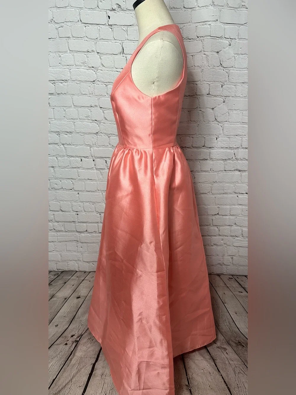 Alfred Sung Sleeveless Apricot Satin Special Occasion Gown Size 4 - Picture 2 of 9